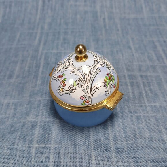 Hand Painted Enamel Ring Box by Crummles and Rochard - Picture 3 of 6